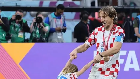 红蓝对决惊心动魄，阿莫林力挽狂澜扭转战局